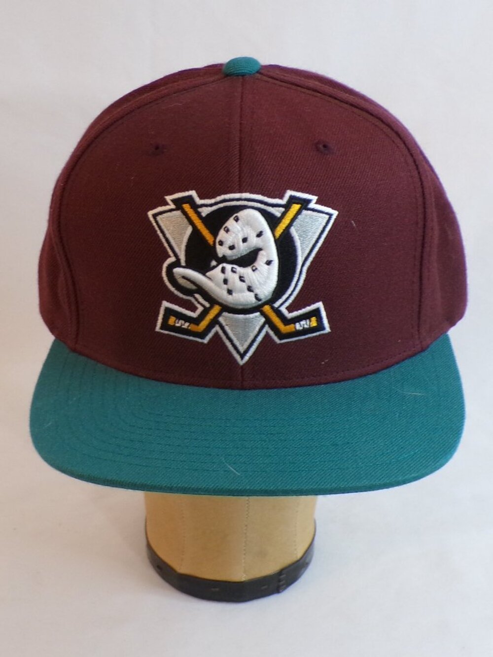 VINTAGE RARE ANAHEIM MIGHTY DUCKS NHL MITCHELL & NESS SNAP BACK CAP/HAT